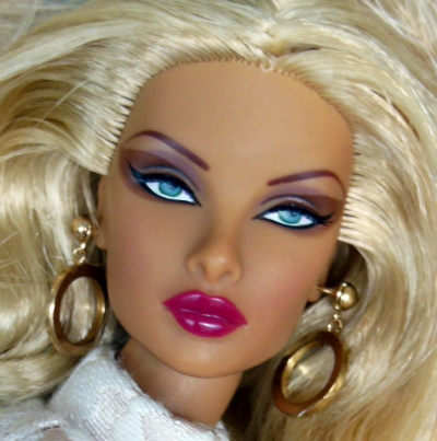 Elusive Creature Natalia Fatale 10-2014
